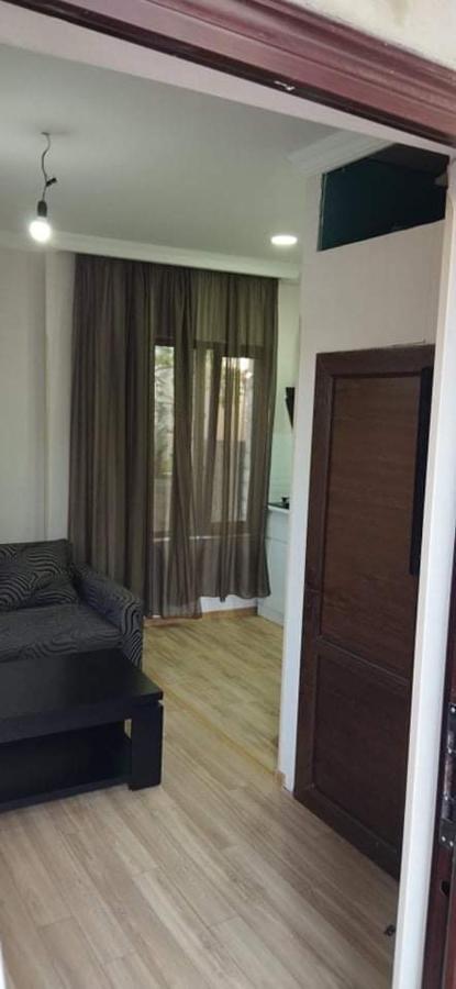 Guesthouse Zeinabi Tbilisi Exteriör bild
