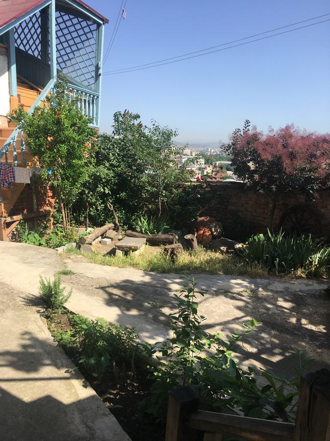 Guesthouse Zeinabi Tbilisi Exteriör bild